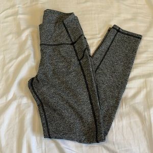 Lululemon yoga pants